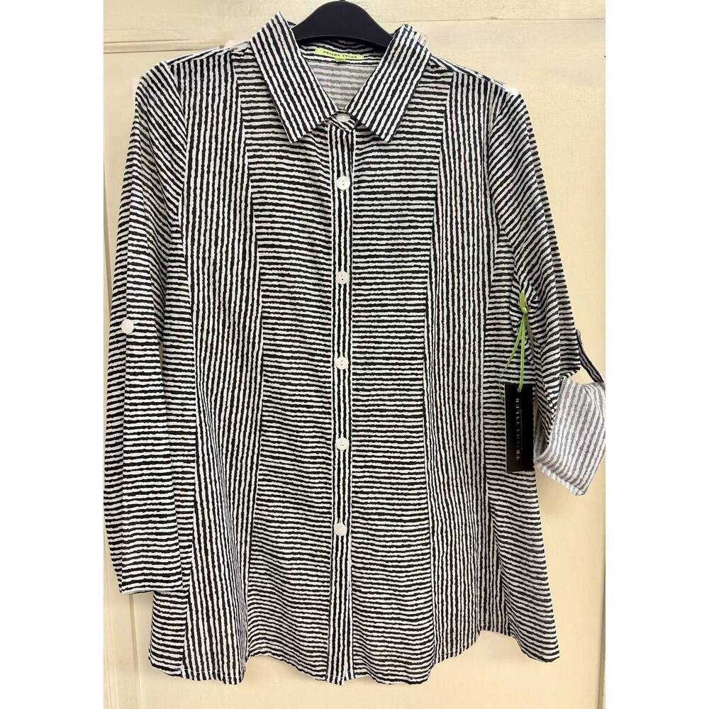 NEW TRISHA TYLER women's stripe print shirt in black and white